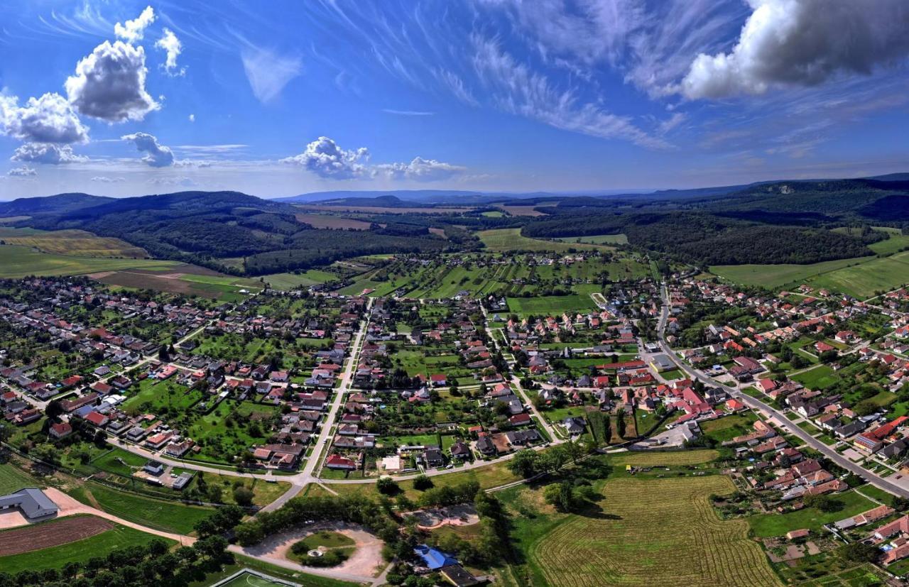 Bodzahaz Apartman Tarján Buitenkant foto